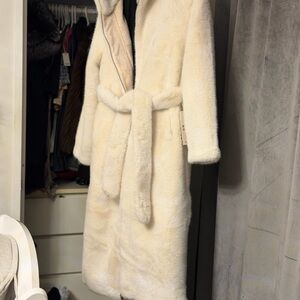 Elegant faux mink fur white Women's Coat
